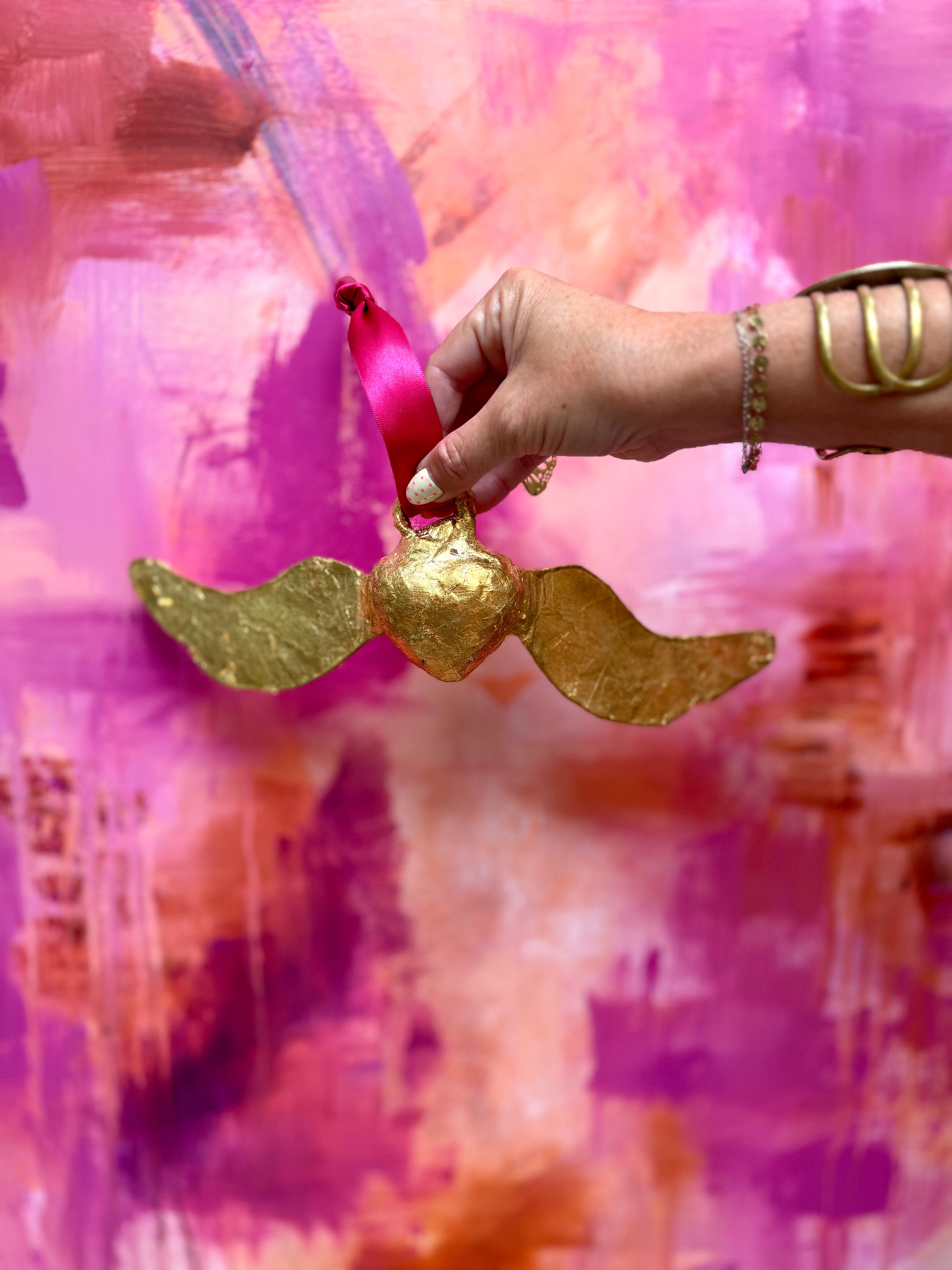 Corazón Alado Pequeño by Hermes Arroyo